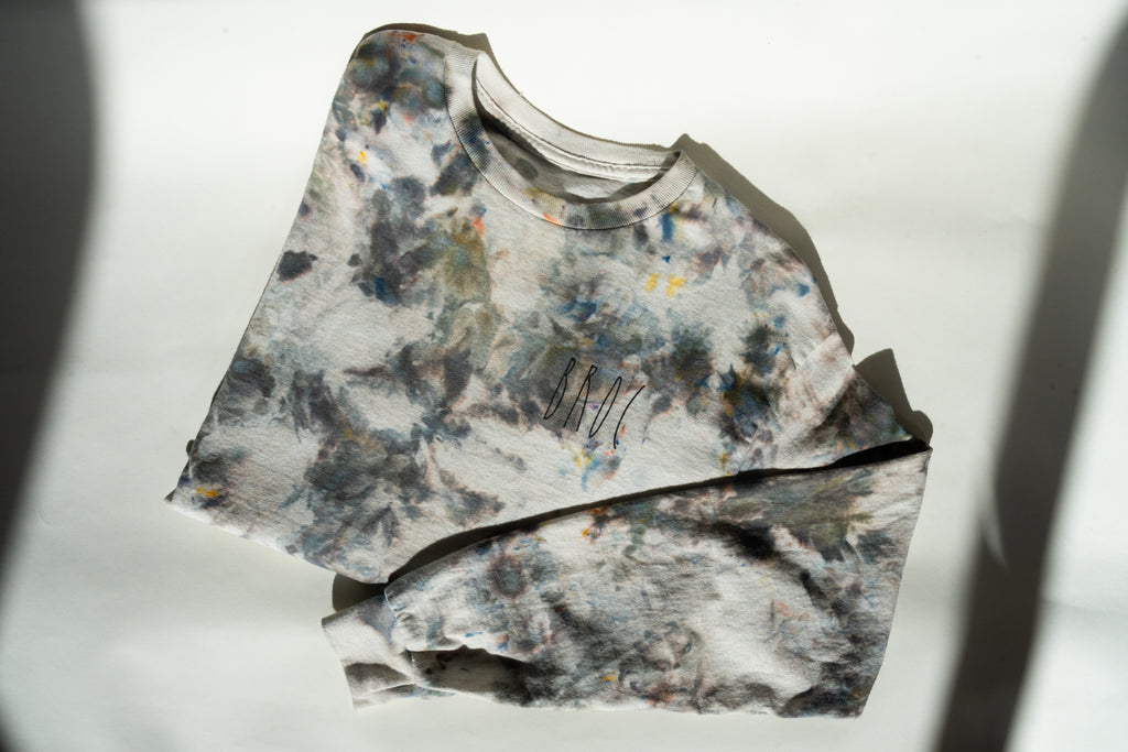 Grey shirt bleach online tie dye